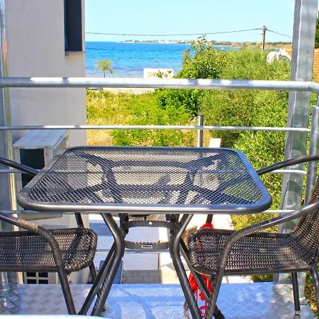 Apartment Sunny By The Sea